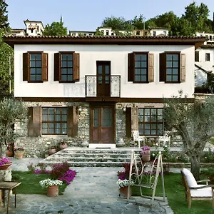 gullu-konaklari-sirince.aegeanhotels.net/