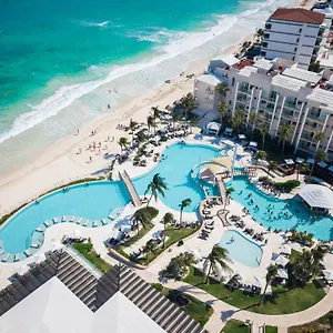 resort-dreams-jade-spa.allrivieramayahotels.com/