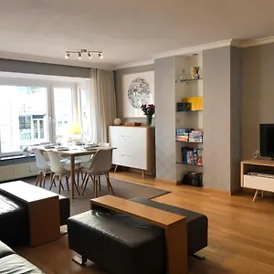 Modern At 2 Steps From Ostende
