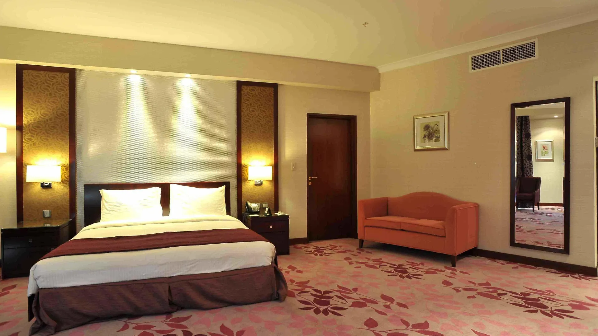 ****  Al Marwa Rayhaan By Rotana - Makkah Hotel Mecca Saudi Arabia